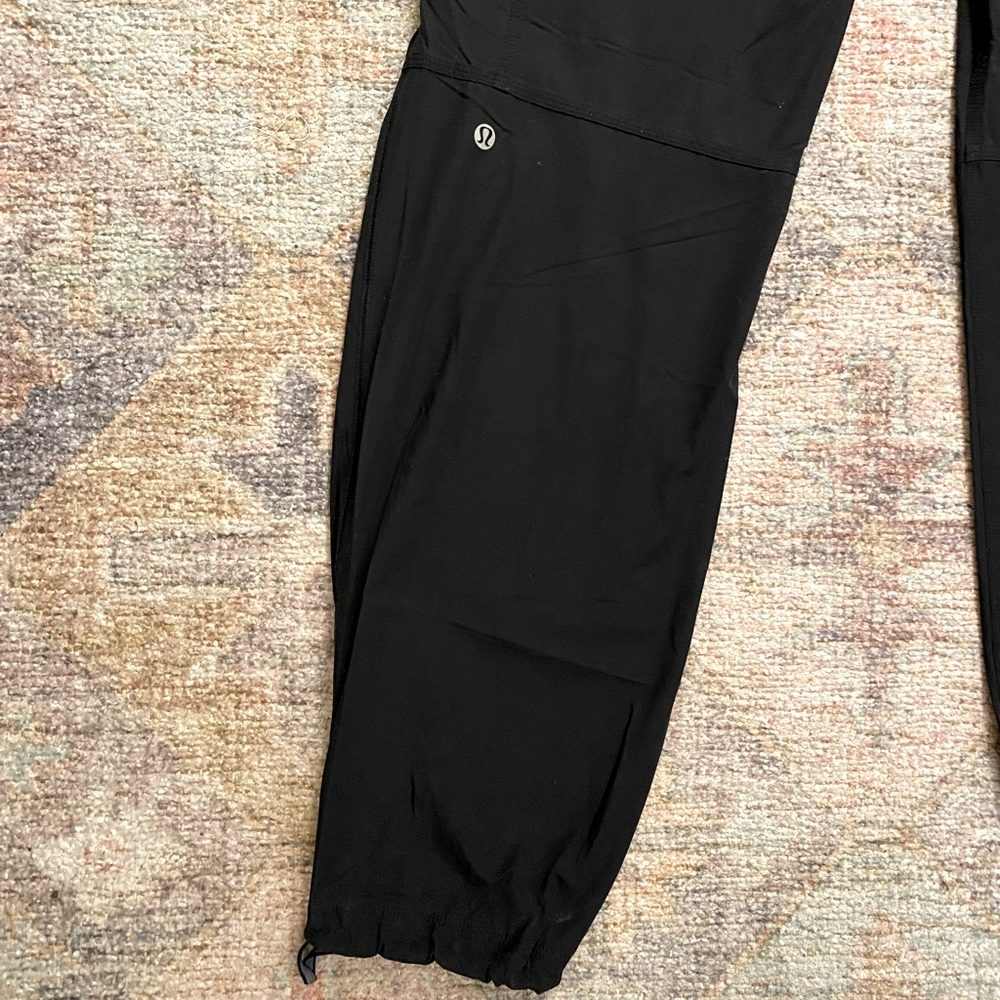 Lululemon Fully Lined Nylon Womens Pants with Adjustable Ankle Cinch - Picture 7 of 9
